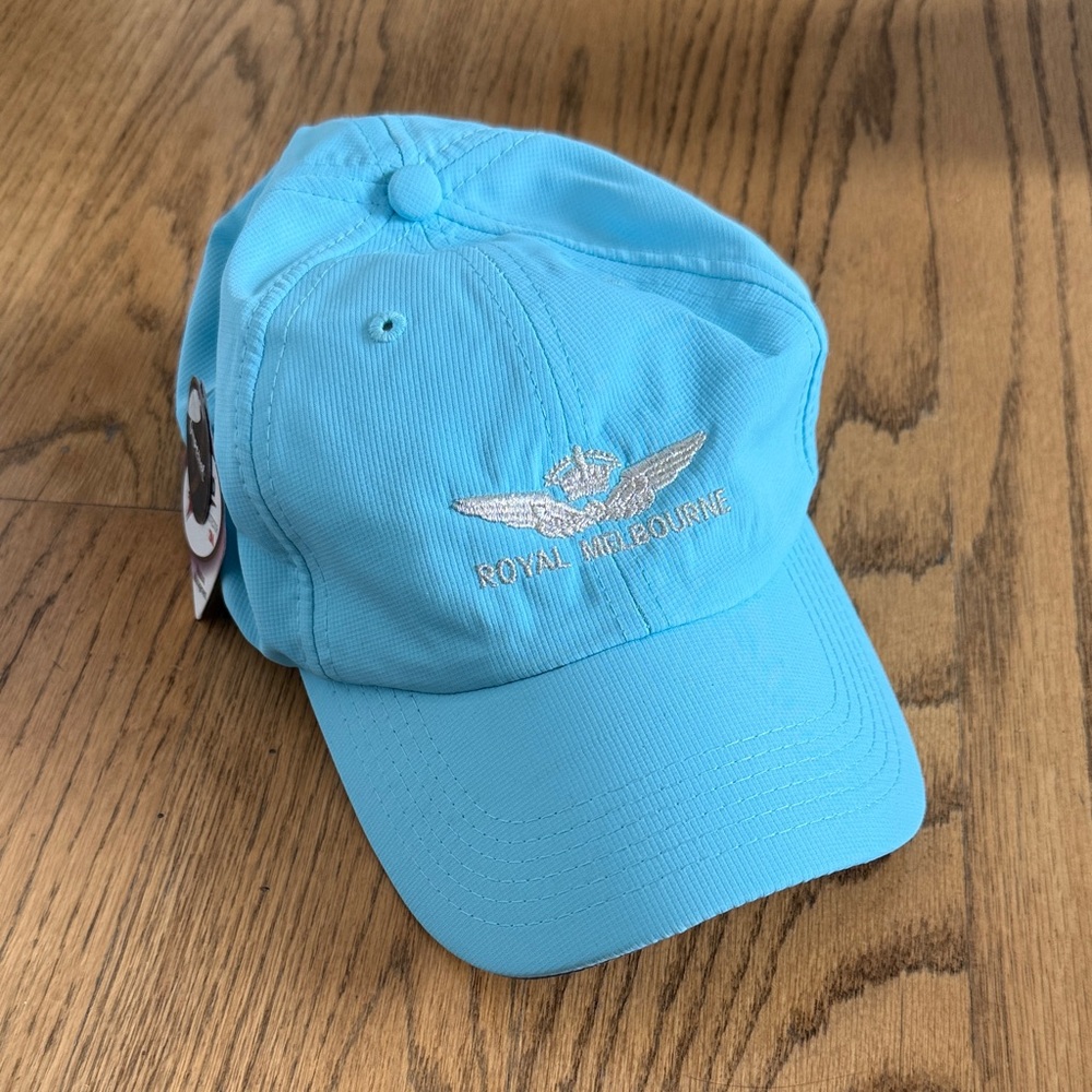 NWT Royal Melbourne golf course hat